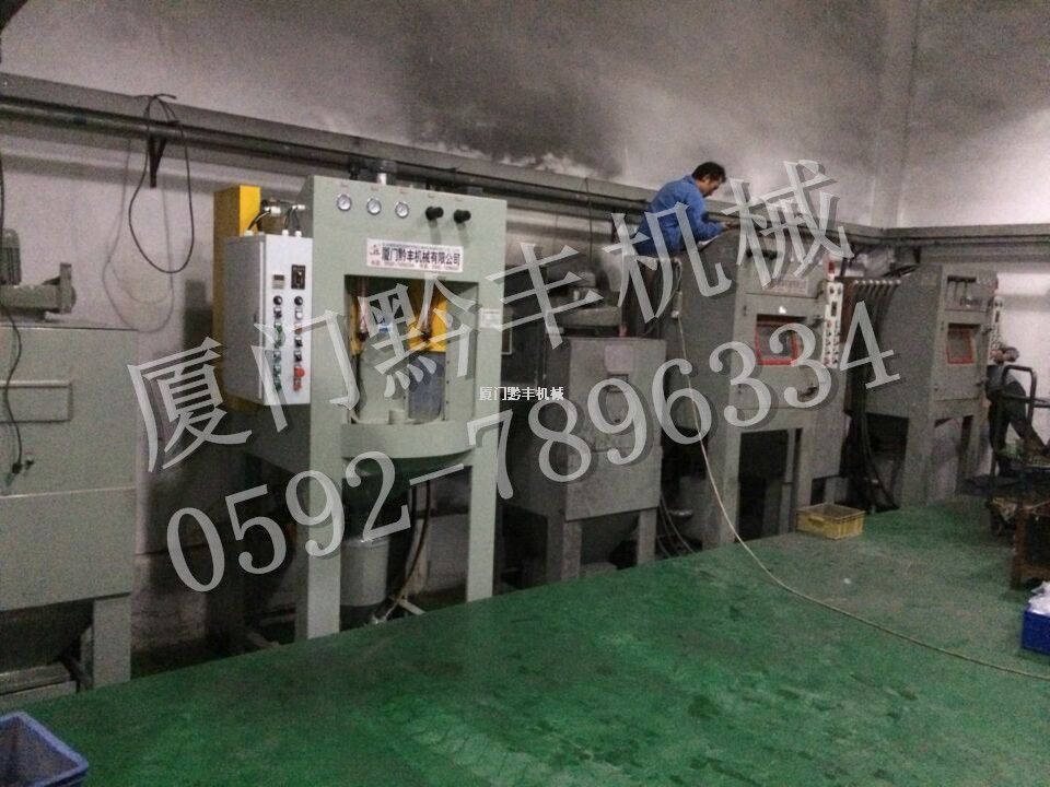自動加壓式噴砂機(jī)單工位